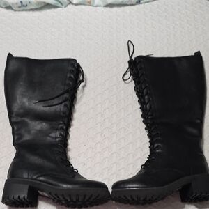 Black Lace-Up Women's Boots